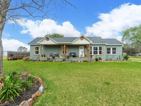 2930 Shane St, Alvin, TX 77511