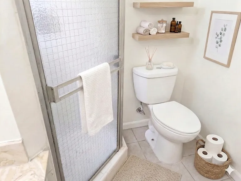 1533 Hi Point St #206 — Photo 12