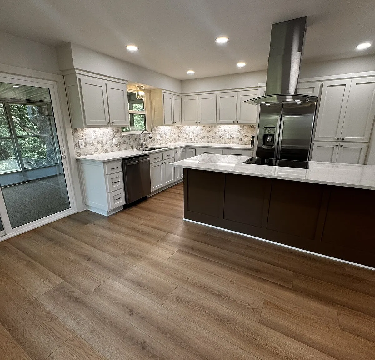 2 bed, 3.0 bath, $1,995 — Photo 4