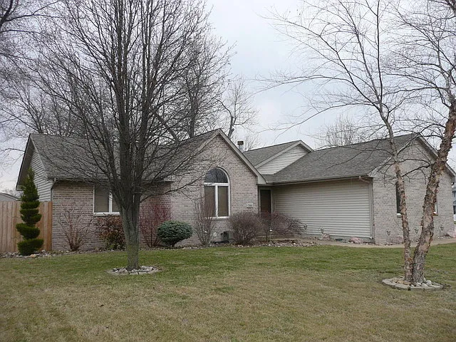 780 Calais Ct photo 1