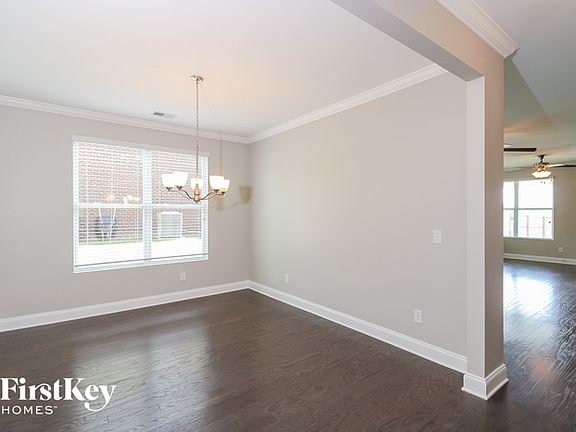3rd image of 374 Rock Dr