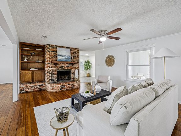 2nd image of 1015 Rocky Canyon Rd