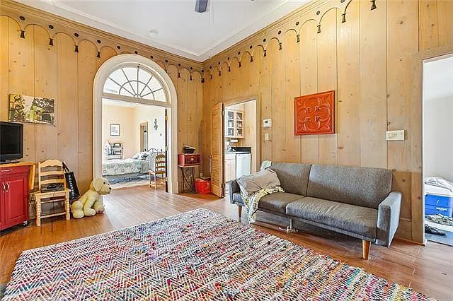 838 Chartres St #3 — Photo 4