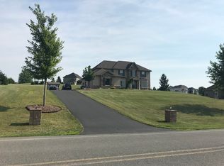 220 E Dell Rd, Bath, PA 18014