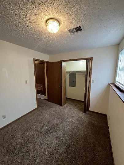 516 Cantebury Dr #B — Photo 7
