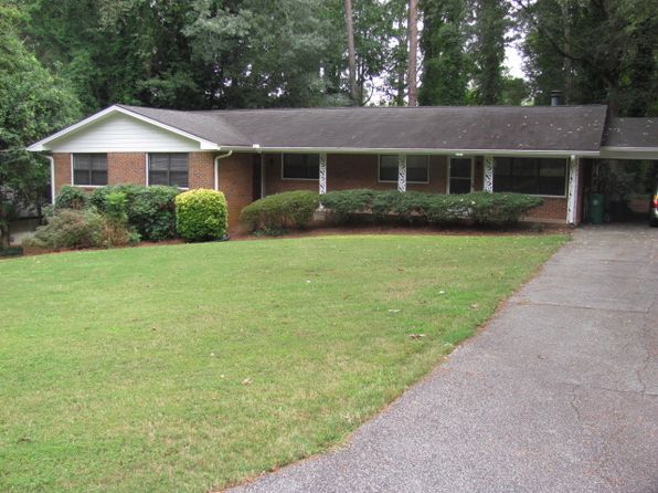 1407 Southland Vista Ct NE