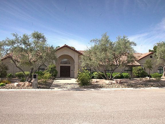 2nd image of 3045 Belcastro St