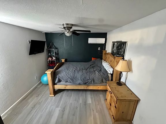 5th image of 1213 E Fairview Ave #3