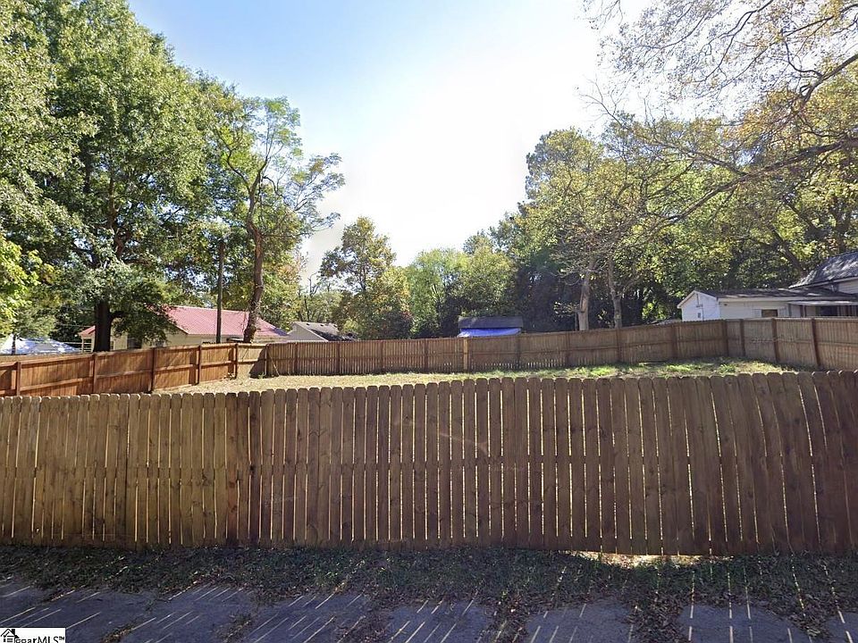 1st image of 505 Spring St