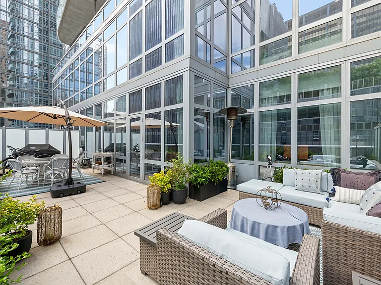 555 W 59th St #Townhouse 3C — Photo 14