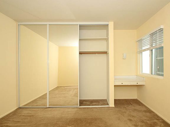 5th image of 120 E Creek Dr APT 4A