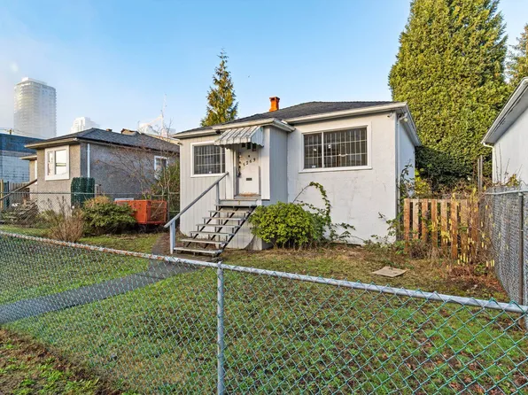 5263 Imperial St, Burnaby, BC V5J 1E5