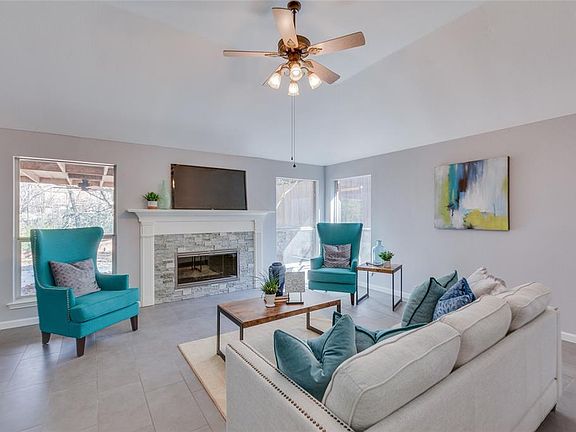 3rd image of 1535 Murphy Dr