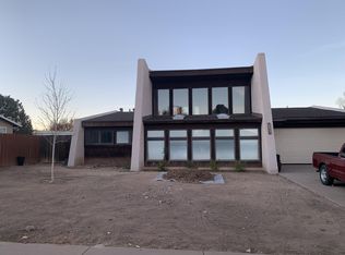 302 Garver Ln, White Rock, NM 87547