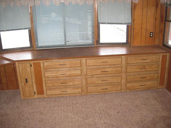 4th image of 5154 Rhine Dr