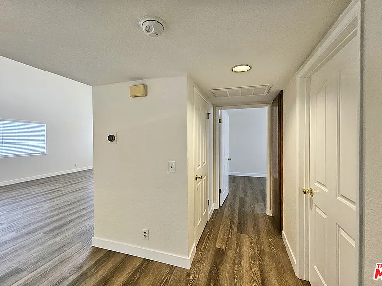 7556 Thousand Oaks Dr — Photo 12