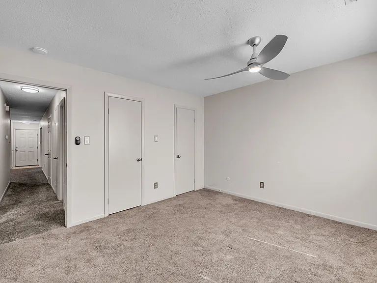 3829 Shooting Star Dr — Photo 11