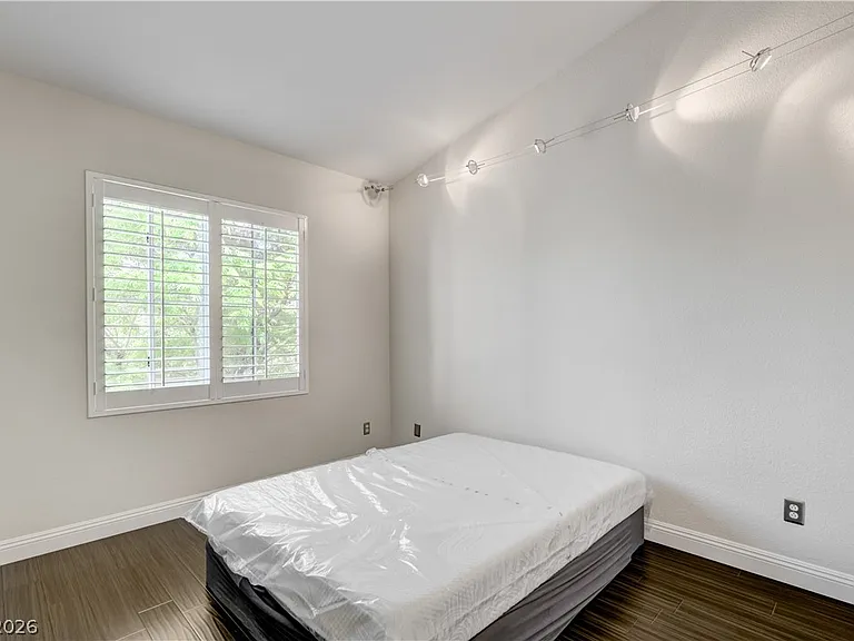 804 Peachy Canyon Cir #201 — Photo 21