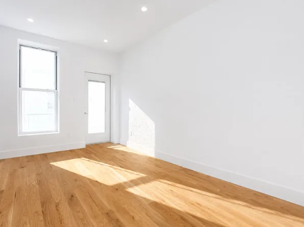 90 Atlantic Avenue image 1 of 6
