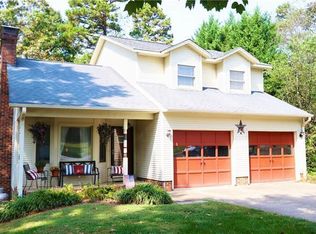 611 Rock Barn Rd NE, Conover, NC 28613