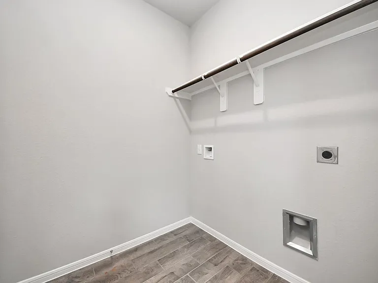 22826 Xanthos St — Photo 24
