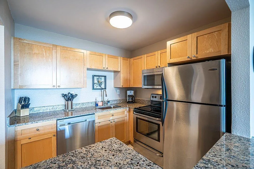 1 bed, 1.0 bath, 725 sqft, $2,100 — Photo 4