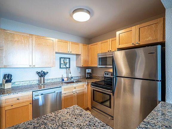 4th image of 1830 Embassy Dr APT 411