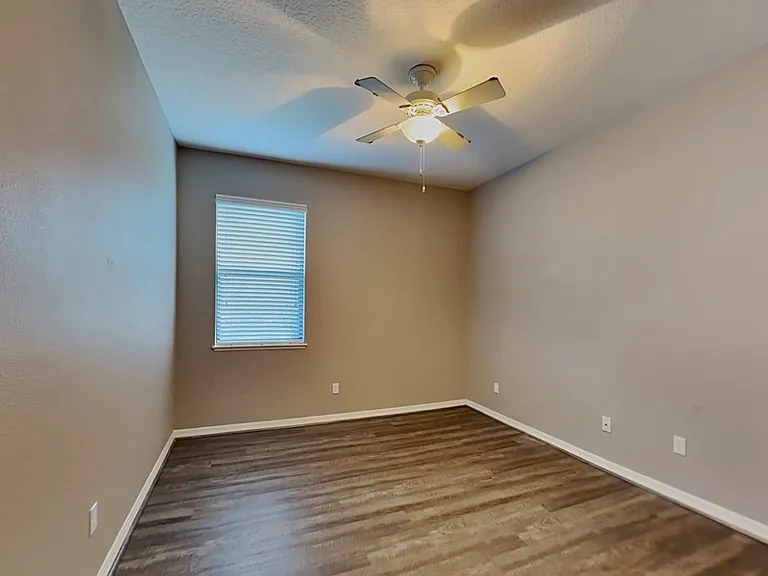 2131 Lacosta Pl — Photo 18