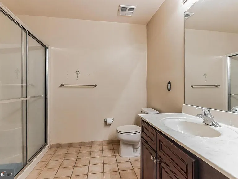 105 Lionheart Ln #105 — Photo 21