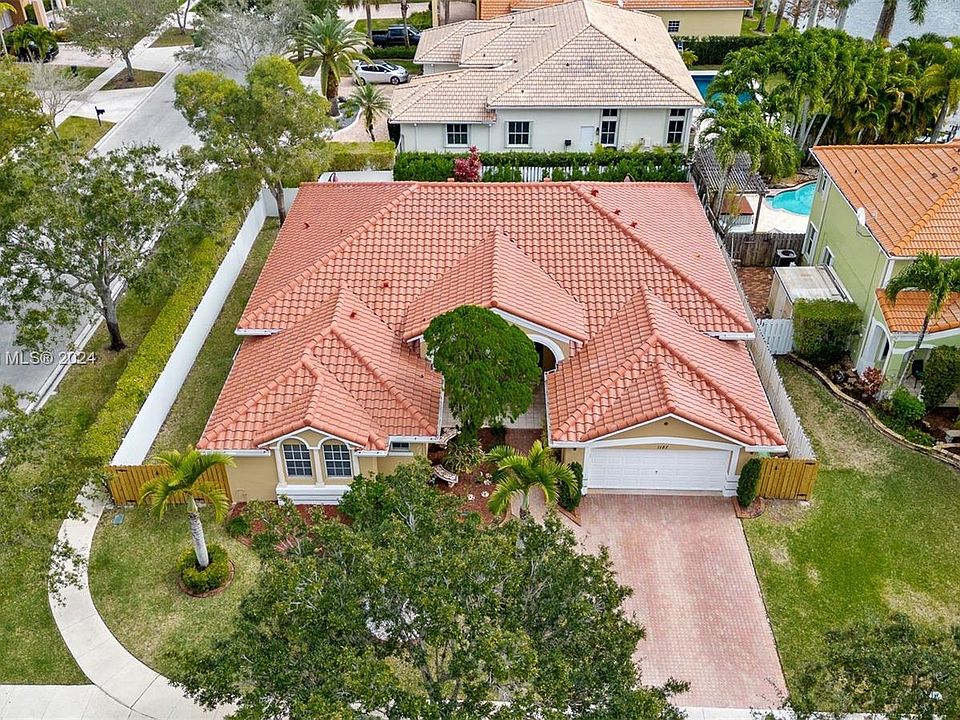 1st image of 1187 NW 165th Ave
