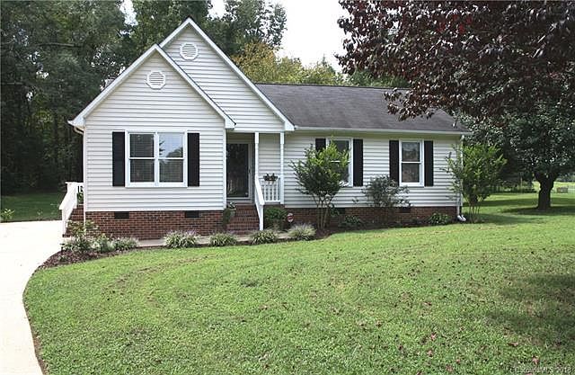 1st image of 102 Linville Ct