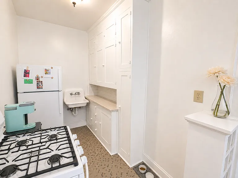 3129 Aldrich Ave S — Photo 11