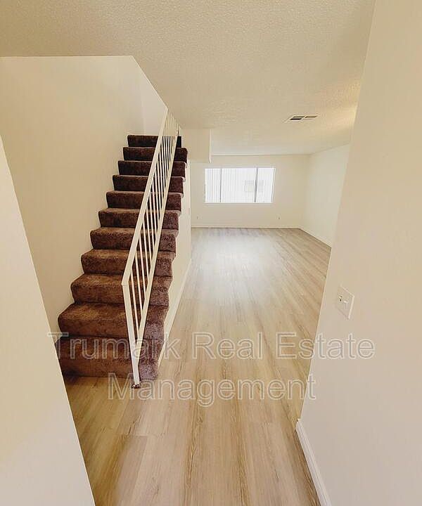 1st image of 553 E Orange Grove Ave APT D