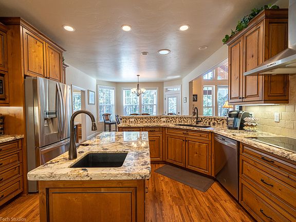 3rd image of 30930 Lisa Glenn Ct