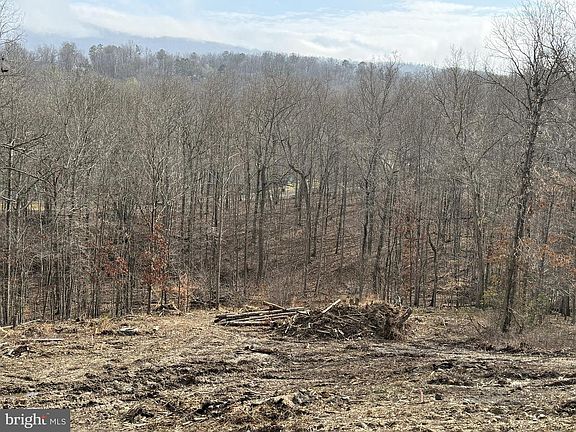 2nd image of 59 Old Oregon Rd