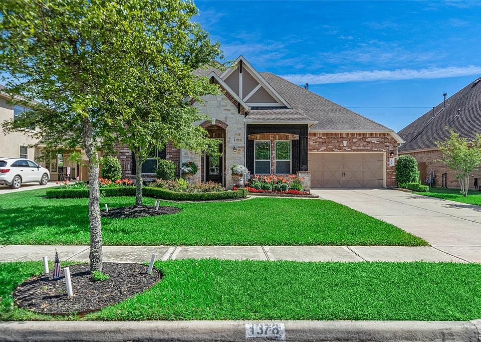 1st image of 1378 San Remo Ln