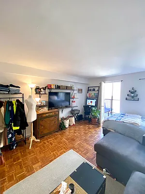 Rented by Charie Properties LLC | media 4