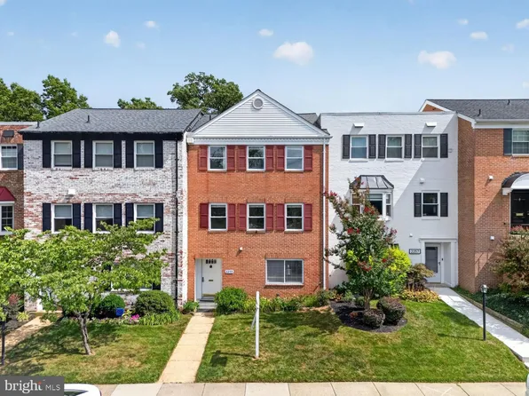 2255 Cedar Ln, Vienna, VA 22182
