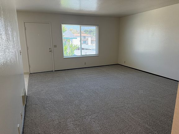 3rd image of 3104 Lake Dr #3c080026e