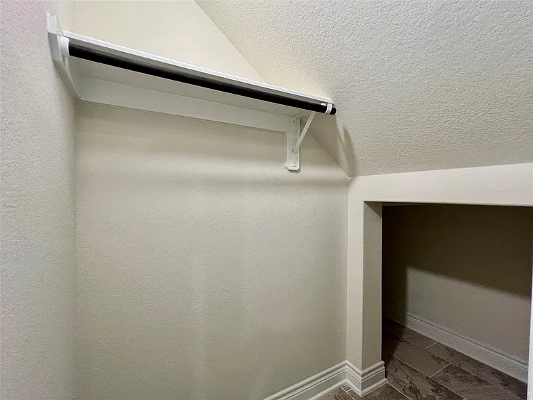 10916 Cannes Memorial Dr — Photo 26