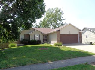 3801 Blue Cedar Ln, Columbia, MO 65203