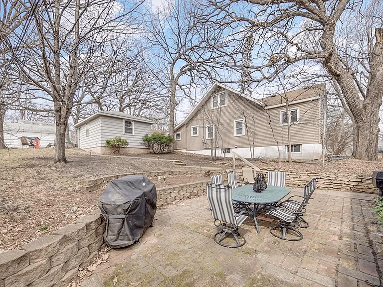 3304 Webster Ave S — Photo 22