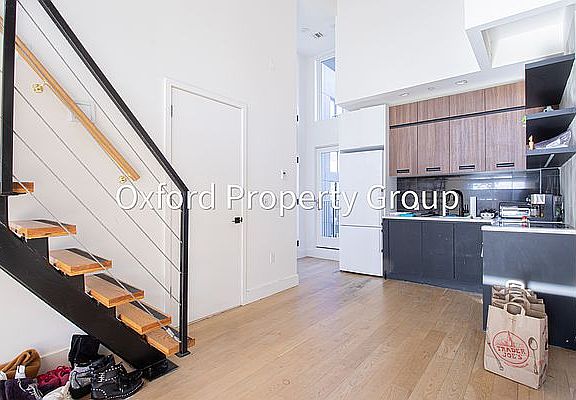 2nd image of 153 Manhattan Ave #4E