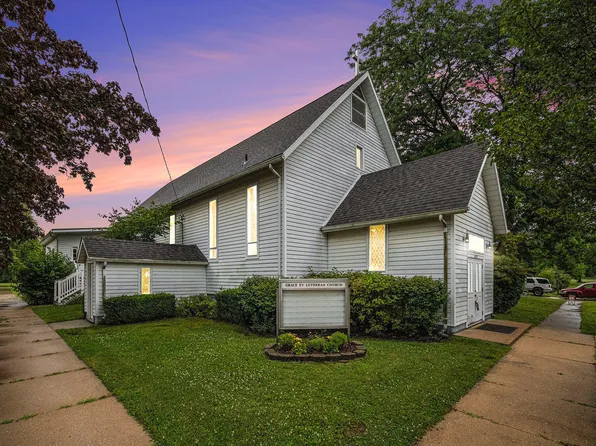 6605 Pipestone St, Eau Claire, MI 49111