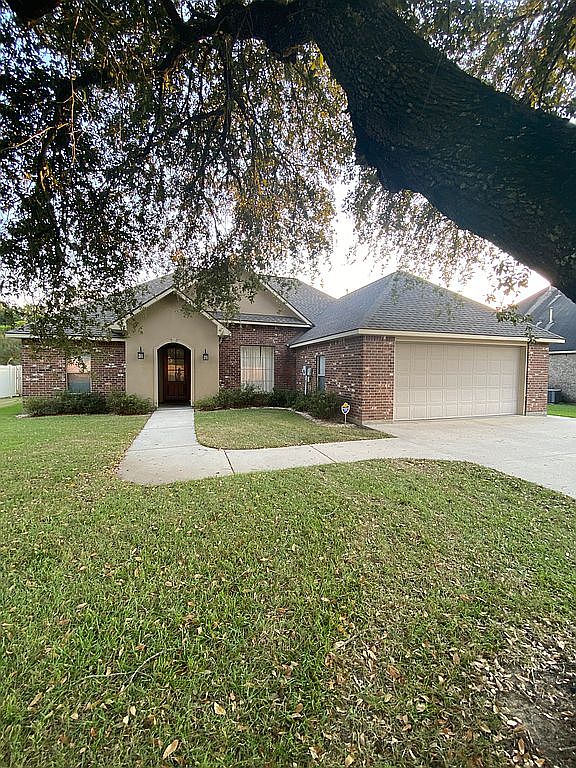 1817 Orleans Quarters Dr, Brusly, LA 70719 Zillow