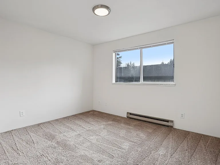 Poplar Lane Apartments — Photo 68
