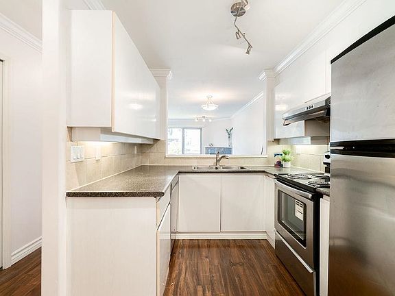 4th image of 210 Carnarvon St #301