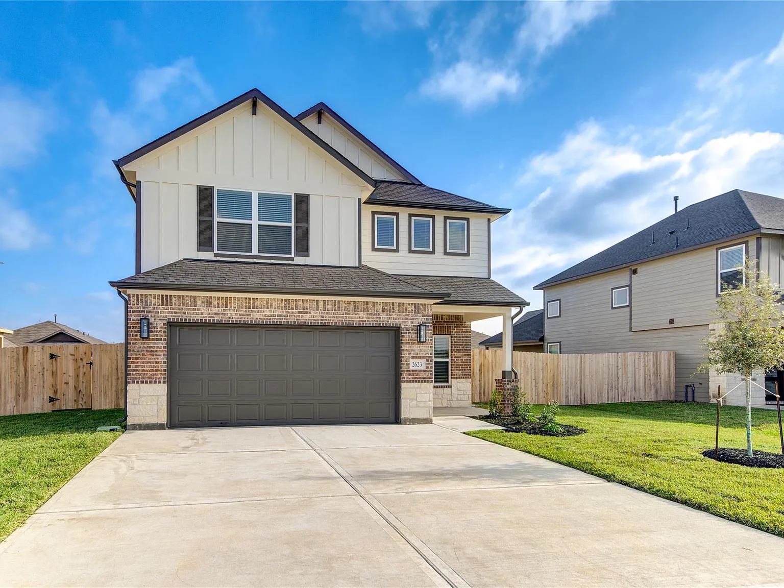 4 bed, 3.5 bath, 2347 sqft, $2,450 — Photo 3