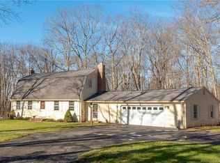 14 Stage Harbor Rd, Marlborough, CT 06447