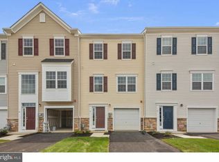 17 Iron Gate Rd, Sicklerville, NJ 08081